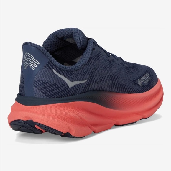 HOKA Women’s Clifton 9 GTX Shoe - Picture 5 of 12